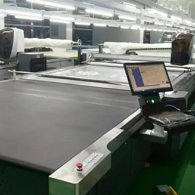 masini_taiat_textile